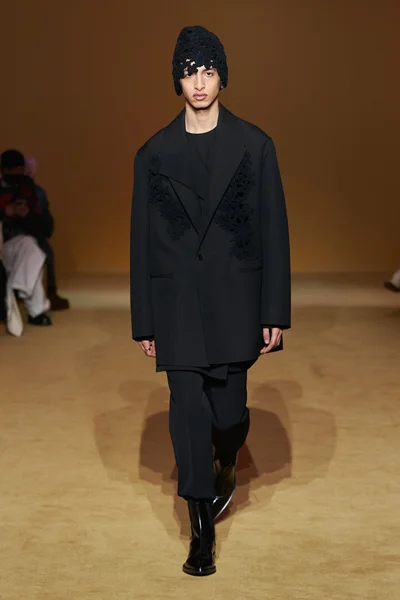 Look 39